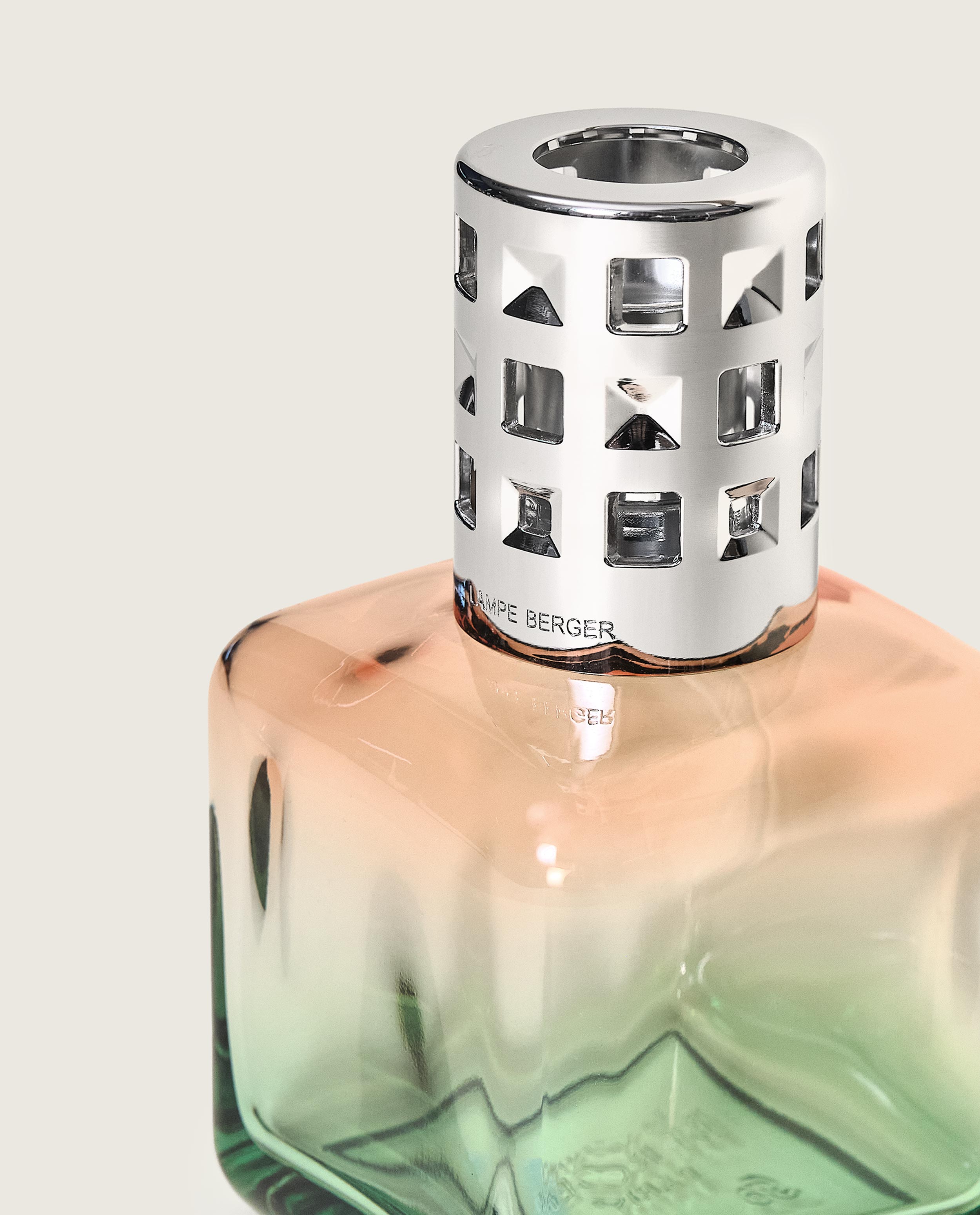 Glaçon Peach-Green Gradient Lamp Gift Set with Ocean Breeze