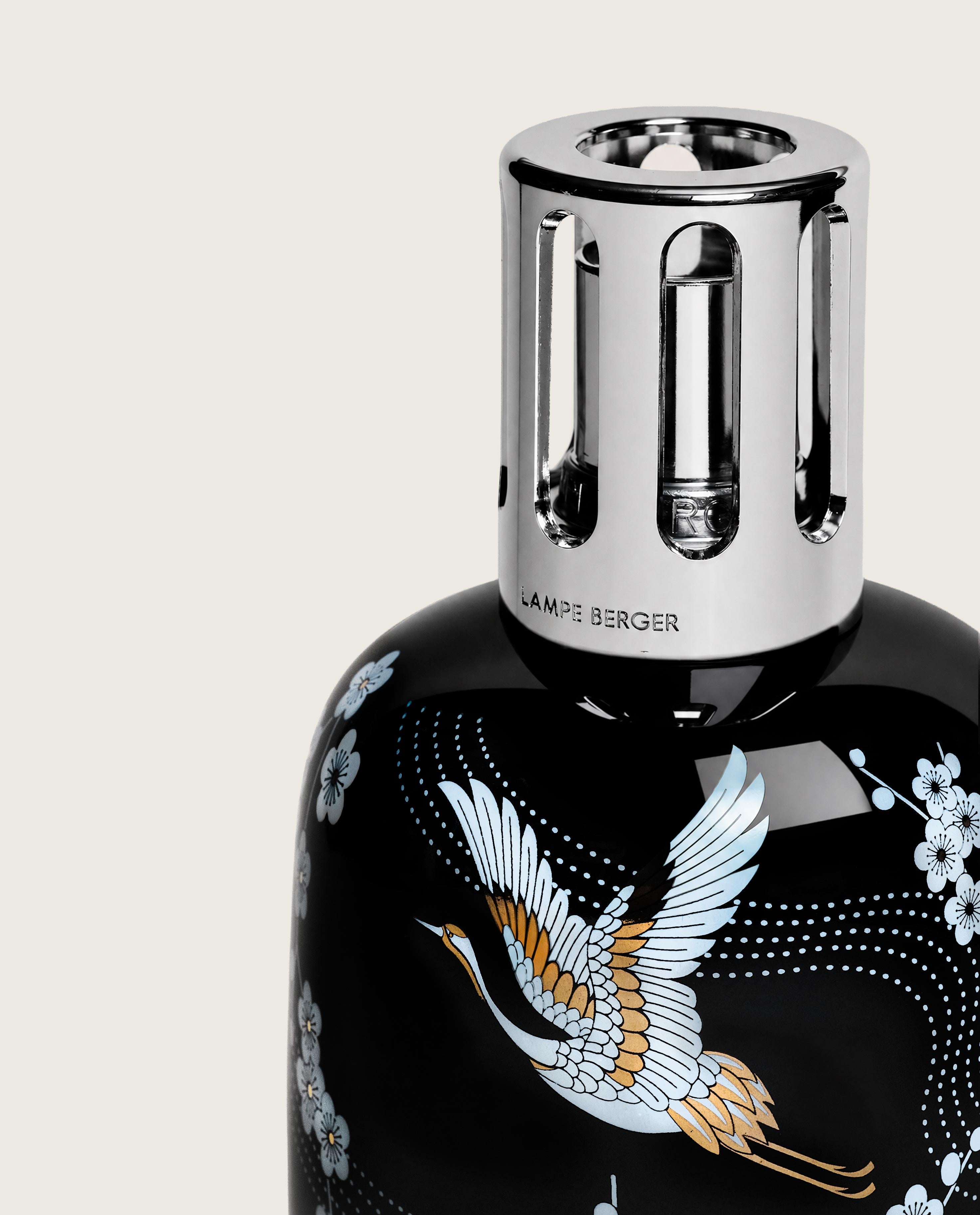 Sakura Fragrance Lamp—Black – OFFICIAL LAMPE BERGER STORE USA