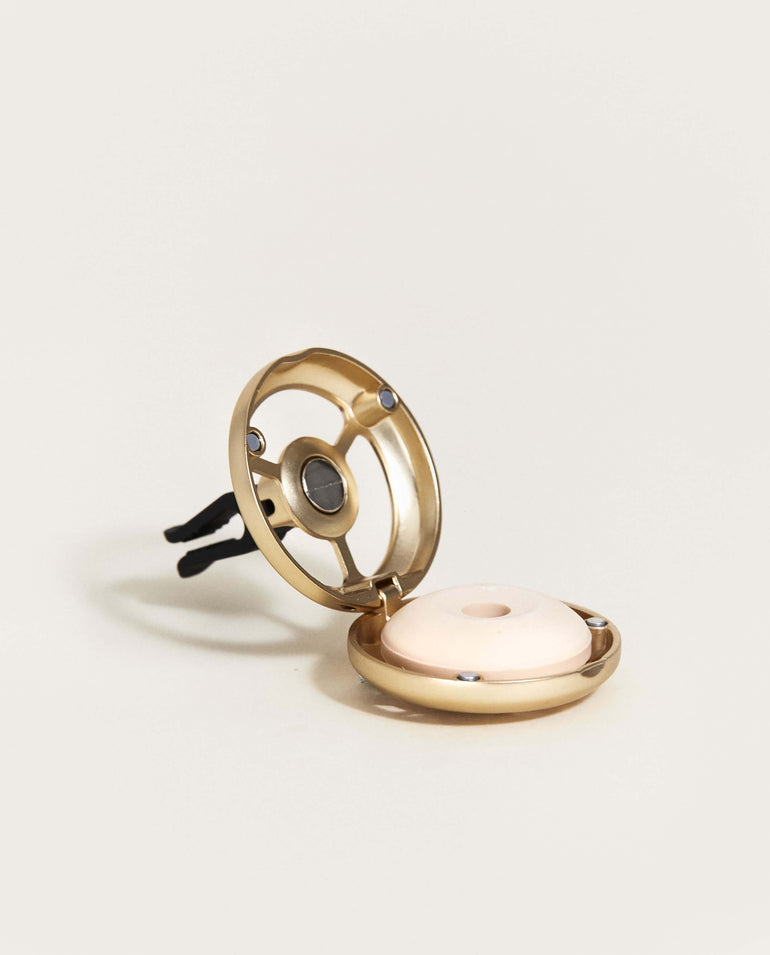 Maison Berger Paris - Lolita Lempicka Matte Gold Car Diffuser Kit