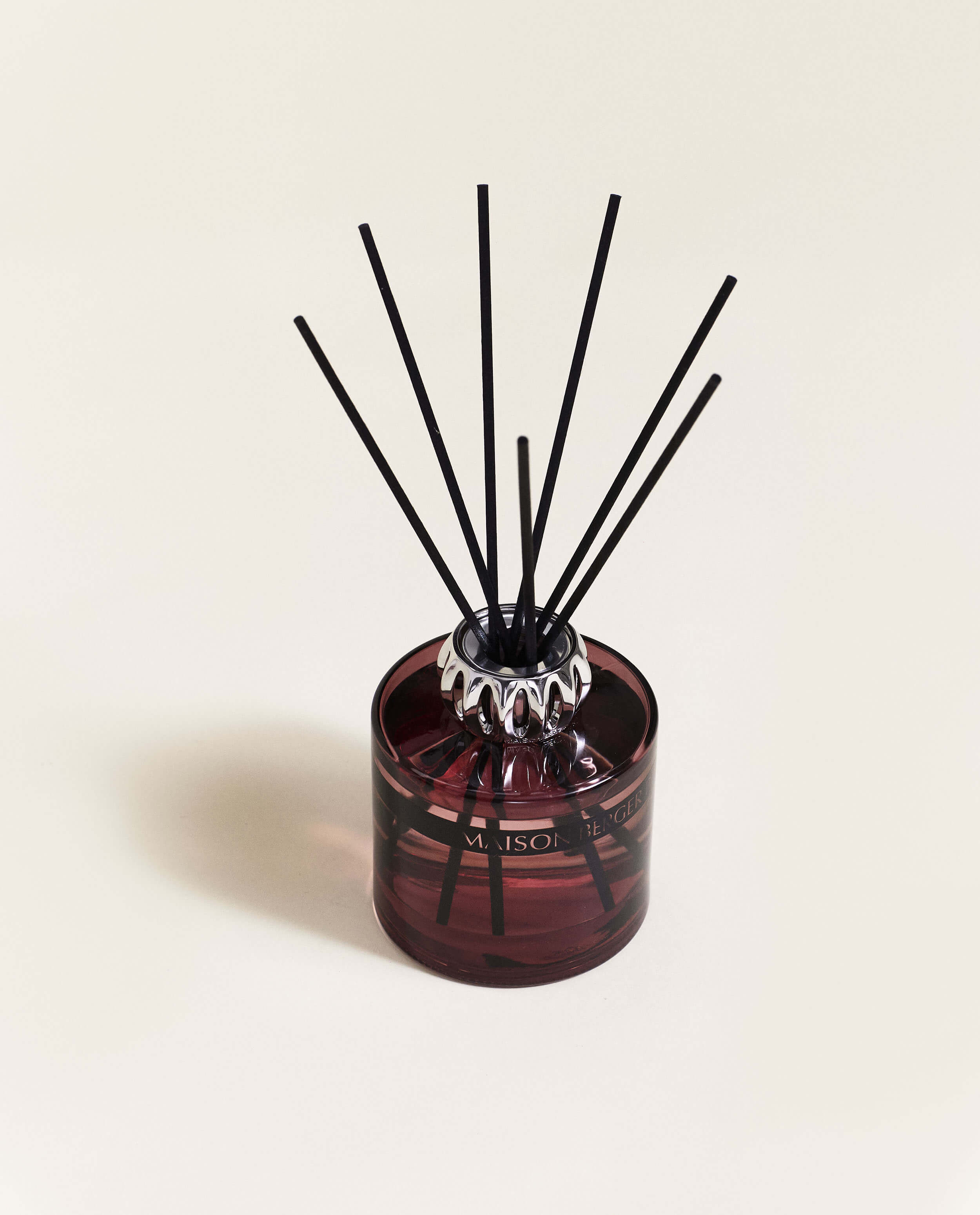 Duality Reed Diffuser Pre-filled with Black Angelica Home Fragrance