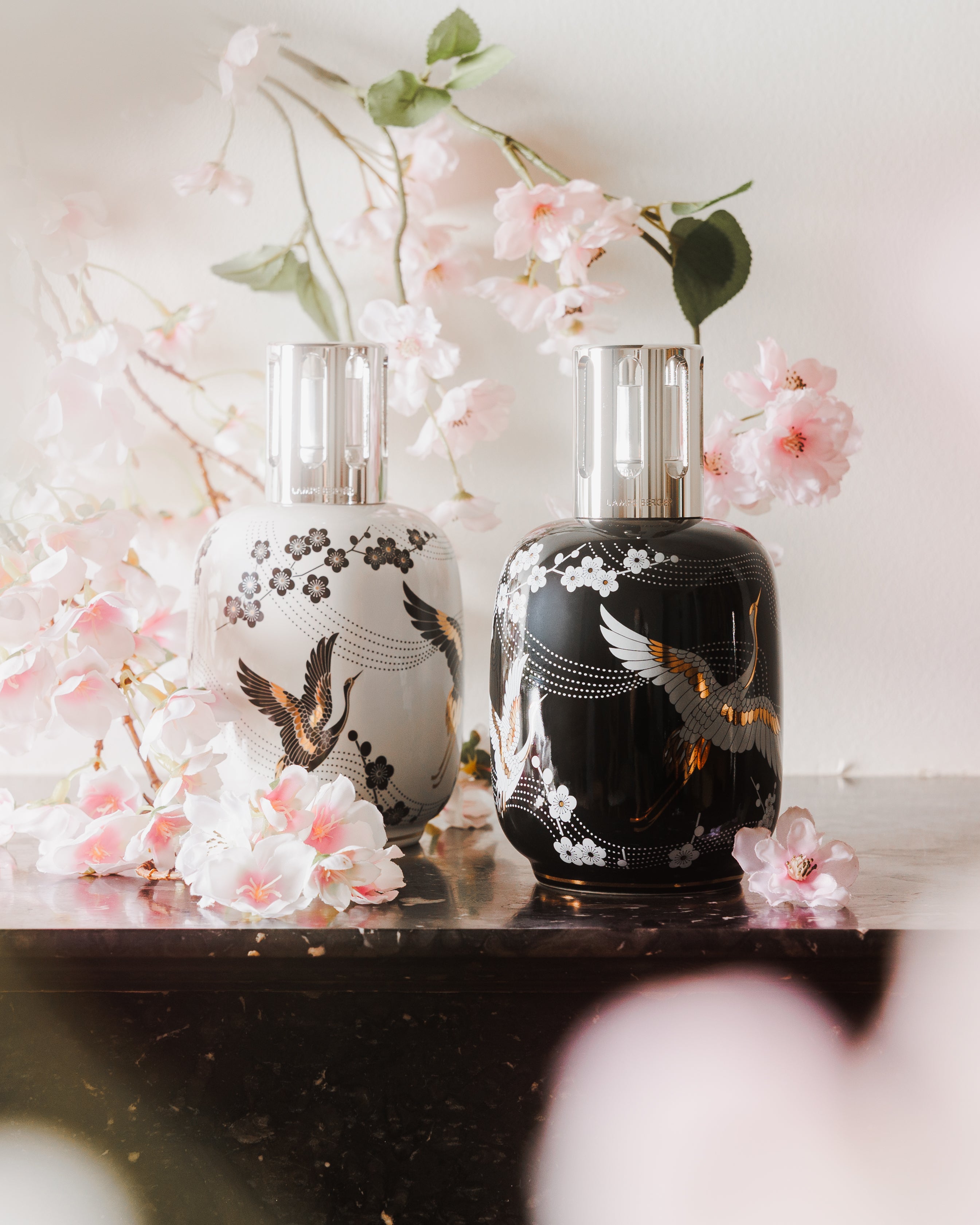 Sakura Fragrance Lamp—Black – OFFICIAL LAMPE BERGER STORE USA